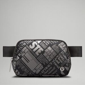 NEW LULULEMON BELT BAG MANIFESTO PRINT